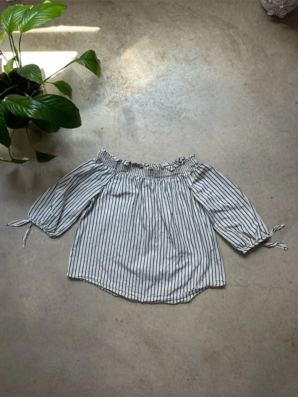 Kensie Off Shoulder Striped Blouse White Blue Tie Sleeve Women’s L 100% cotton - Picture 1 of 9